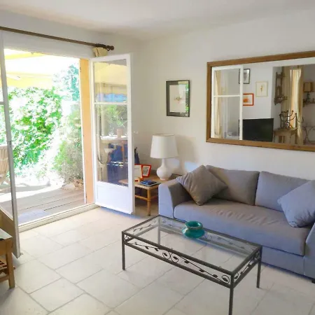 Semesterbostad Les Mas De Cogolin-2 By Interhome