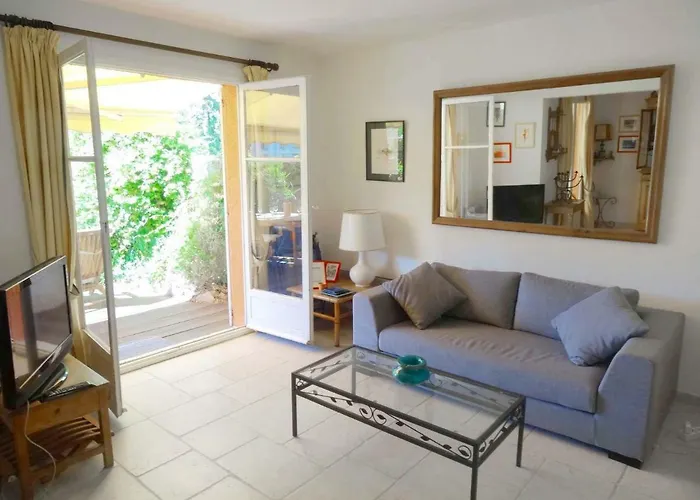 Сasa de vacaciones Les Mas De Cogolin-2 By Interhome